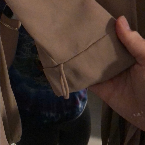 Key hole wrapped crop top - Picture 3 of 3